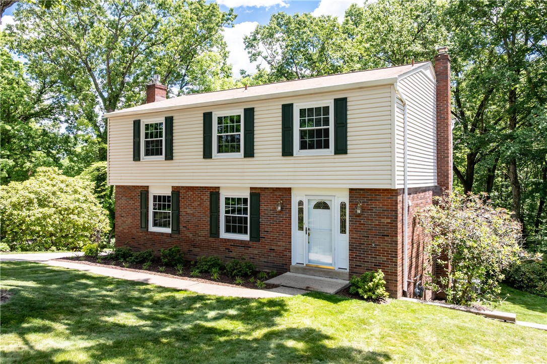 1129 King George Court