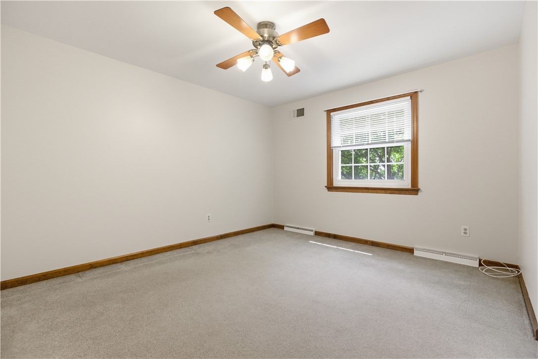 1129 King George Court