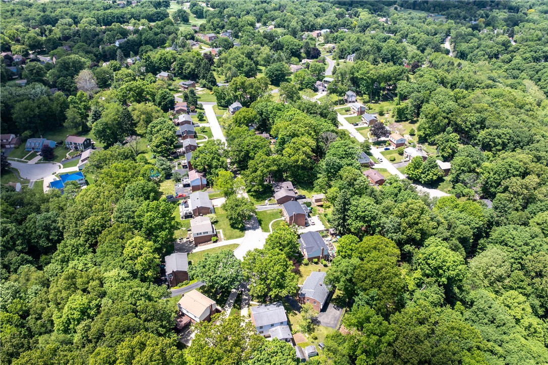 1129 King George Court