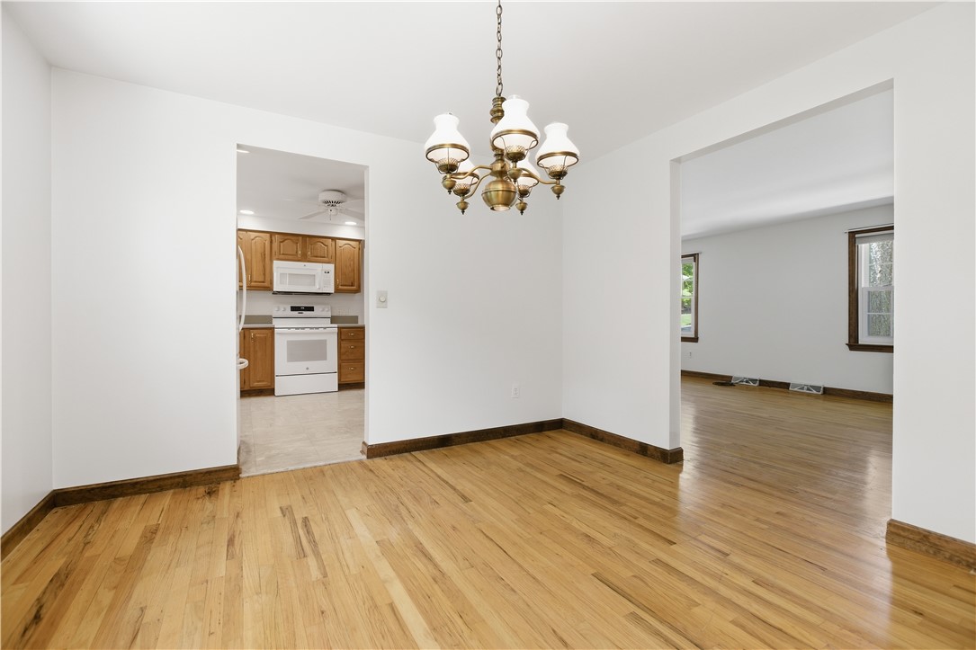 1129 King George Court