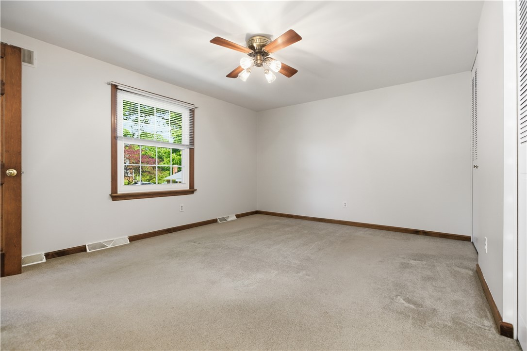 1129 King George Court