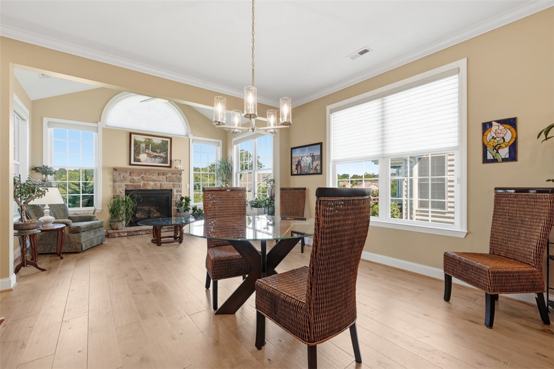 146 Summer Seat Ln