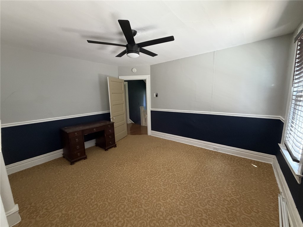 1214 Goe Ave