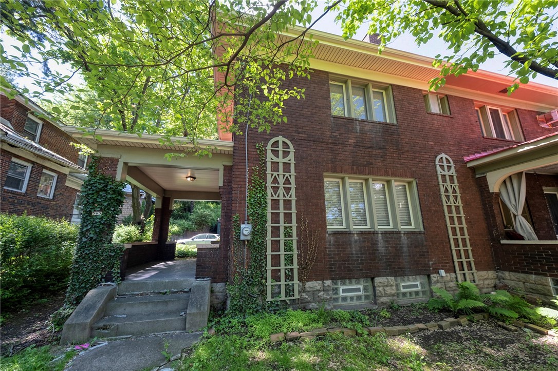 565 Ardmore Blvd