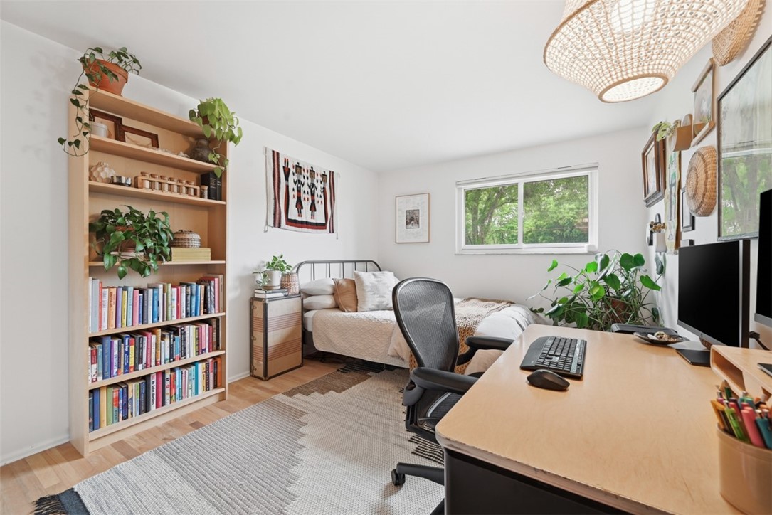 95 Fenway Rd