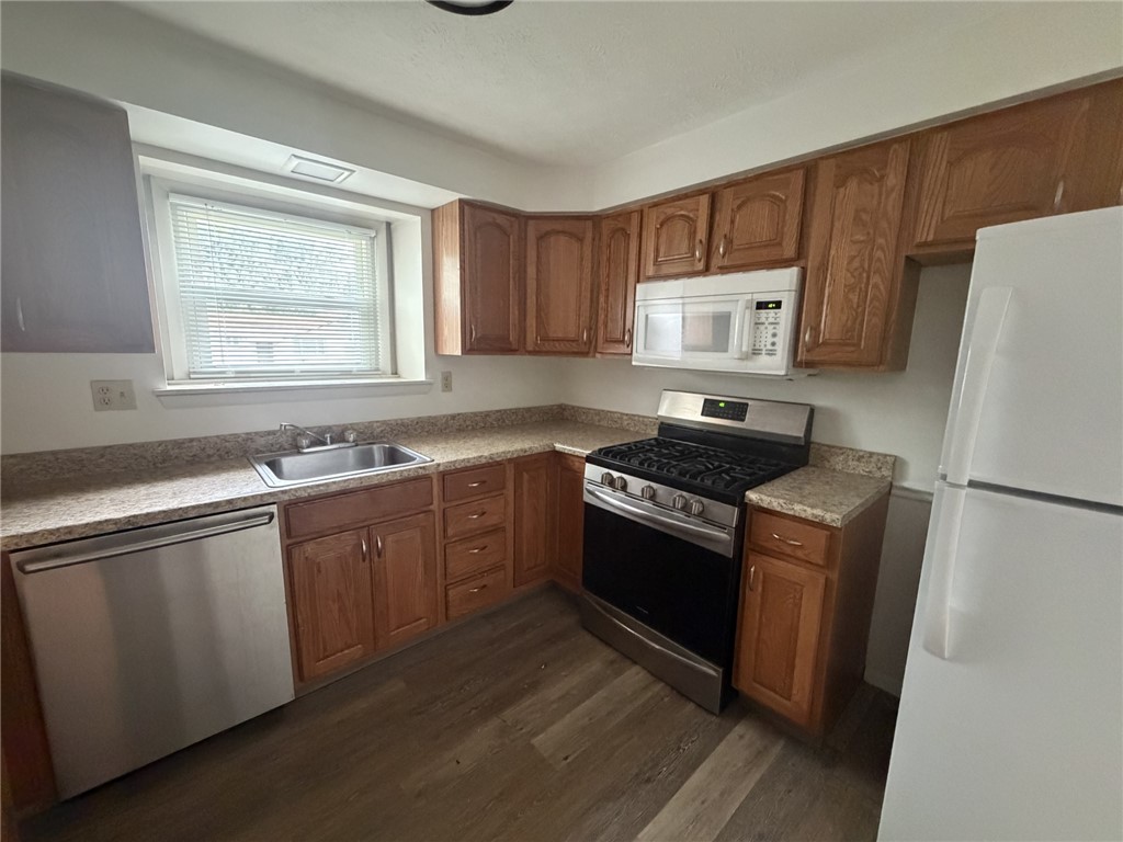 104 1st St