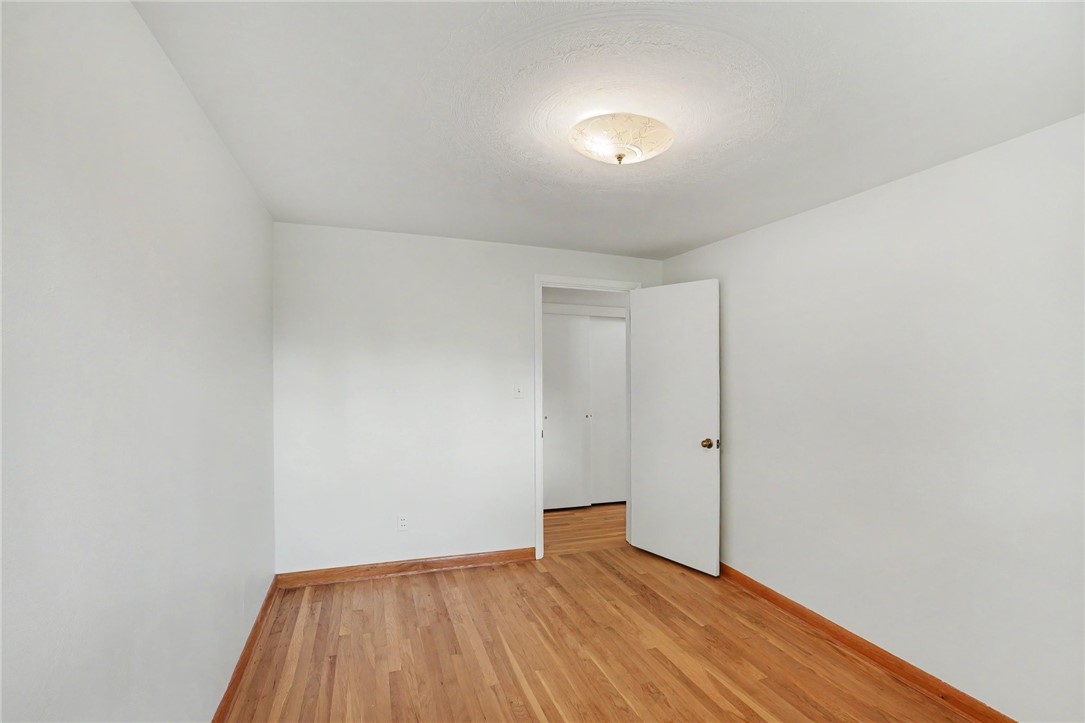 906 Bridge Ave