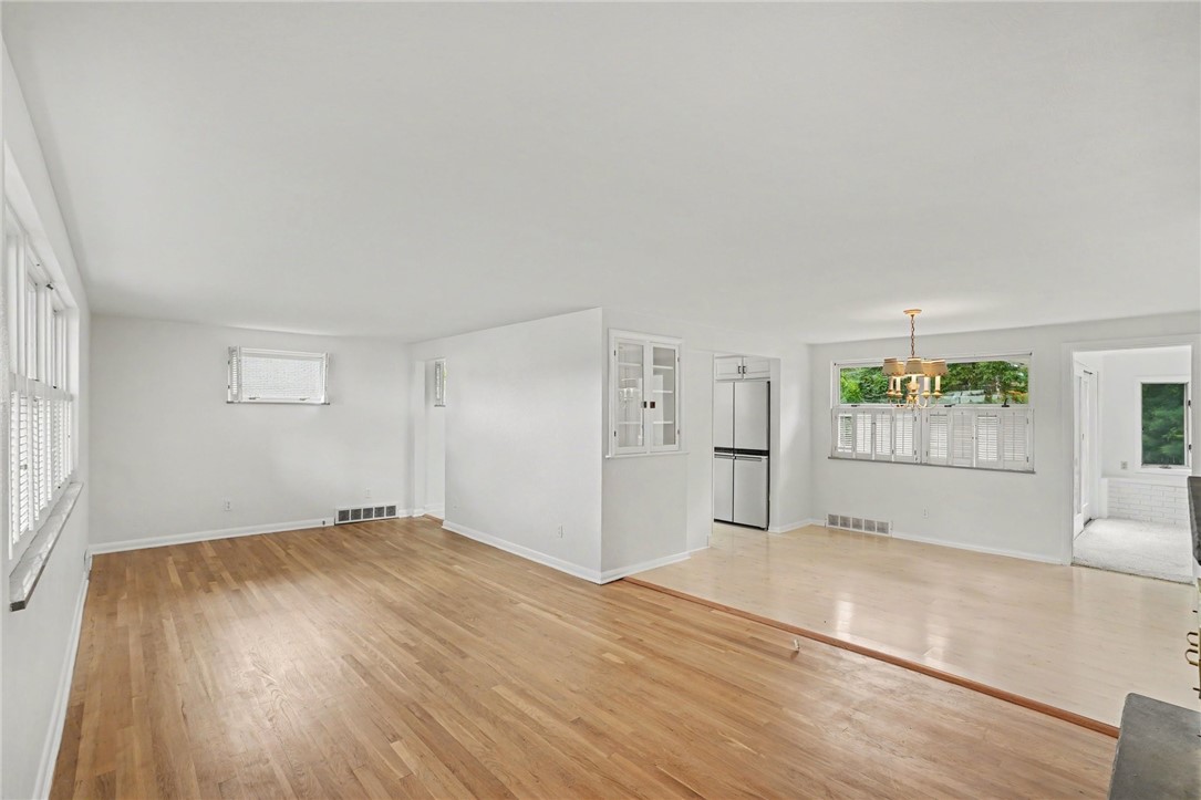 906 Bridge Ave