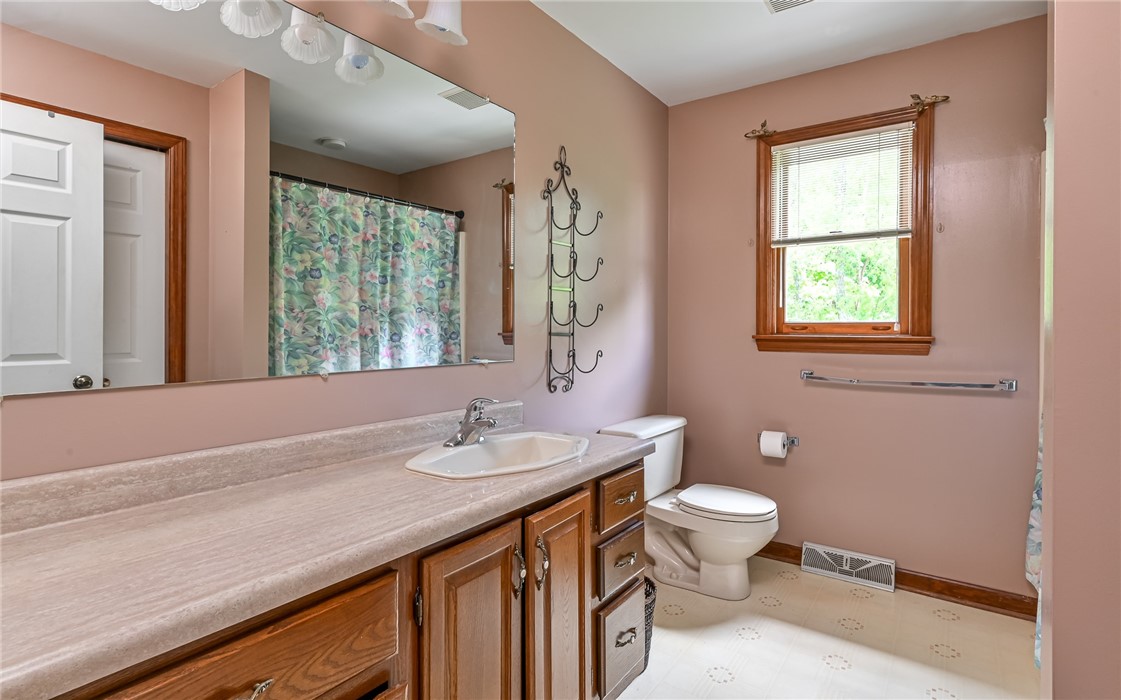 212 Whitehaven Dr