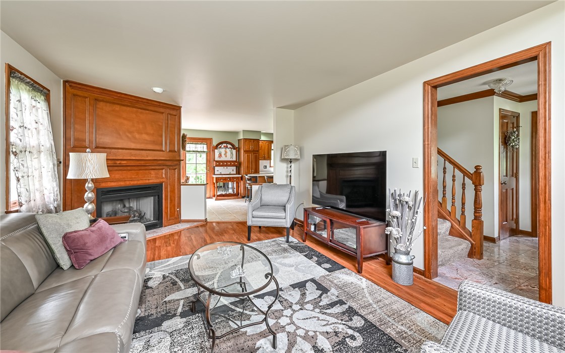 212 Whitehaven Dr