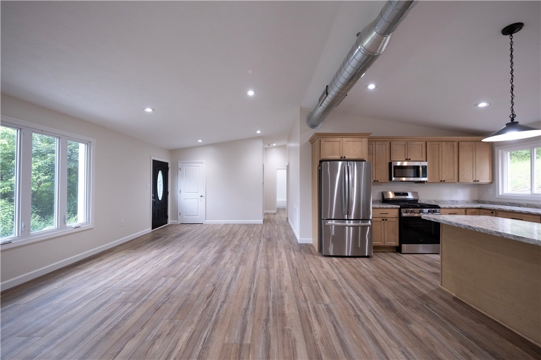 1165 Kings Ln
