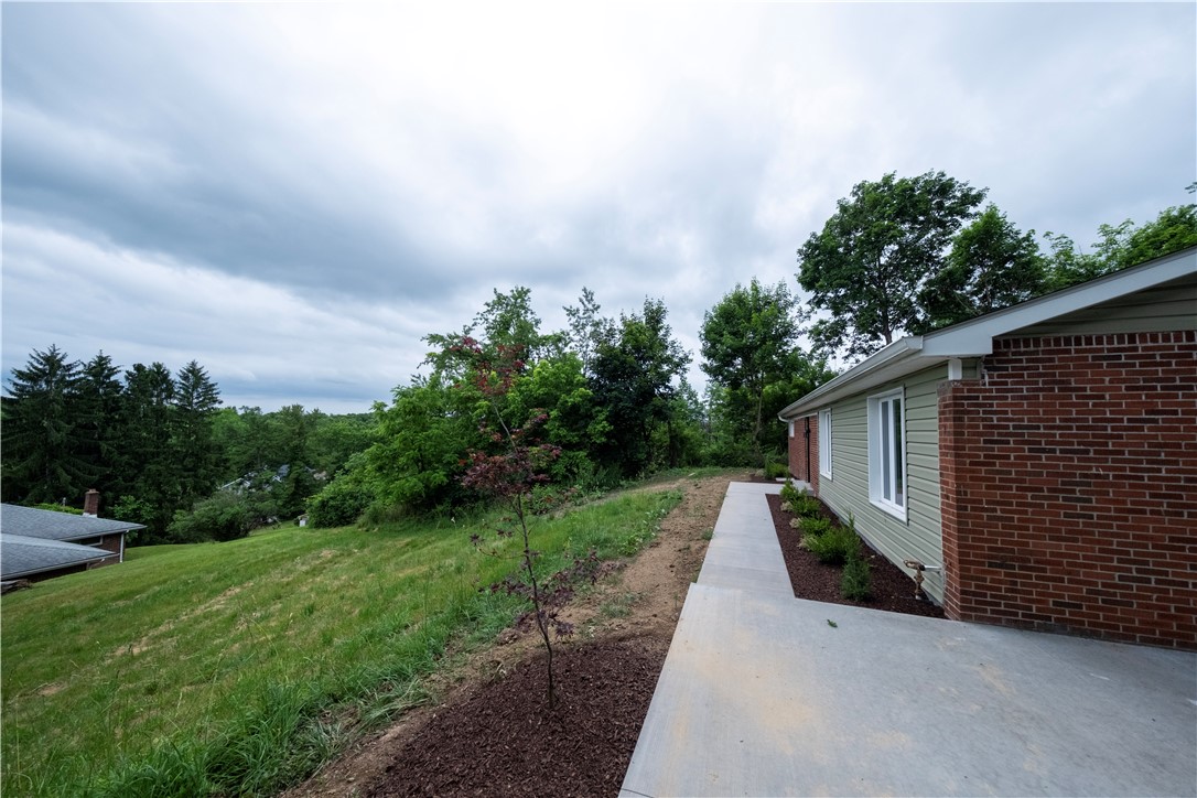 1165 Kings Ln