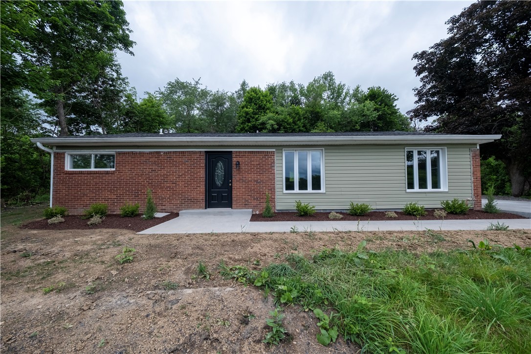 1165 Kings Ln