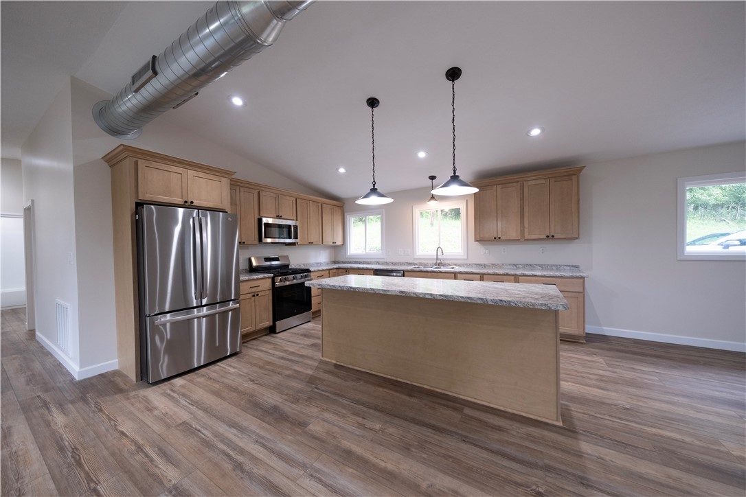 1165 Kings Ln
