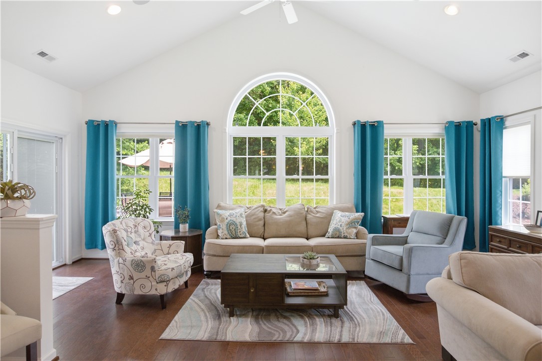 153 Summer Seat Lane