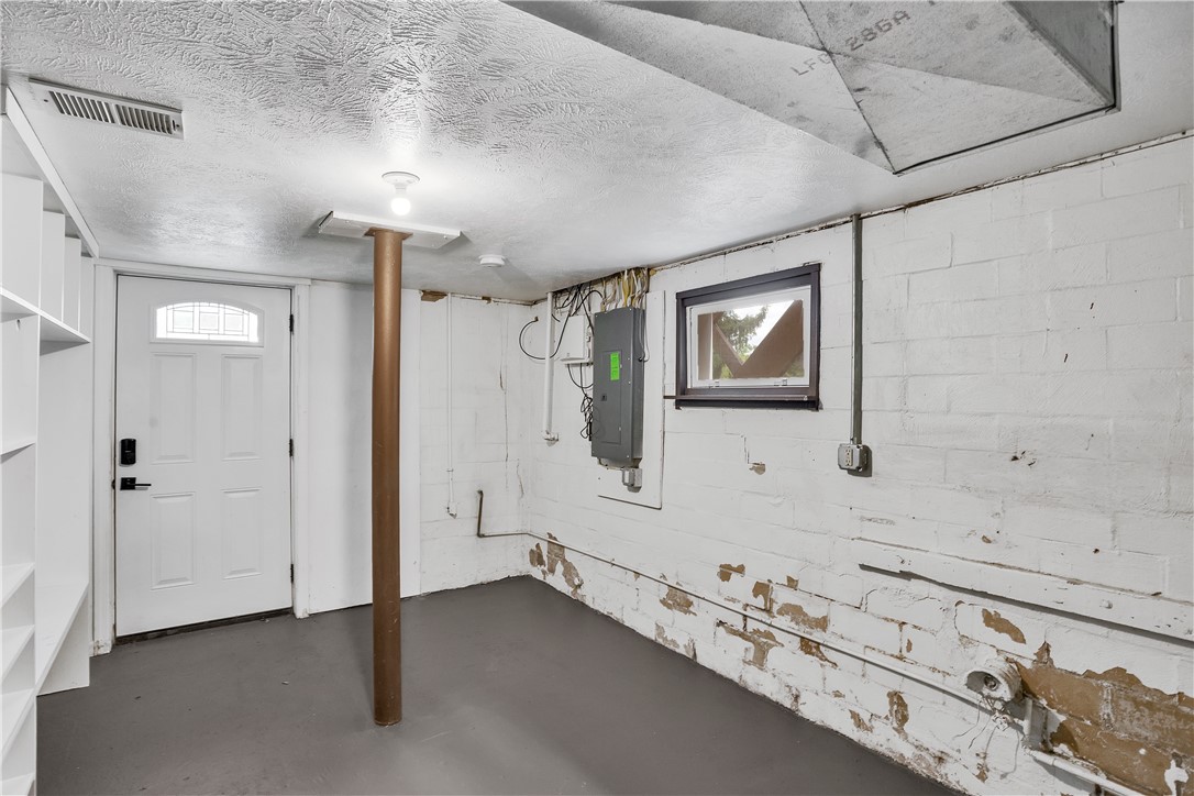 2404 Marble Ln
