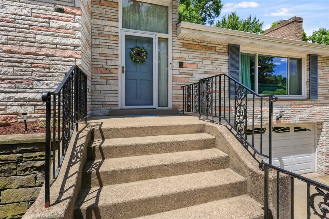 6725 Verona Rd