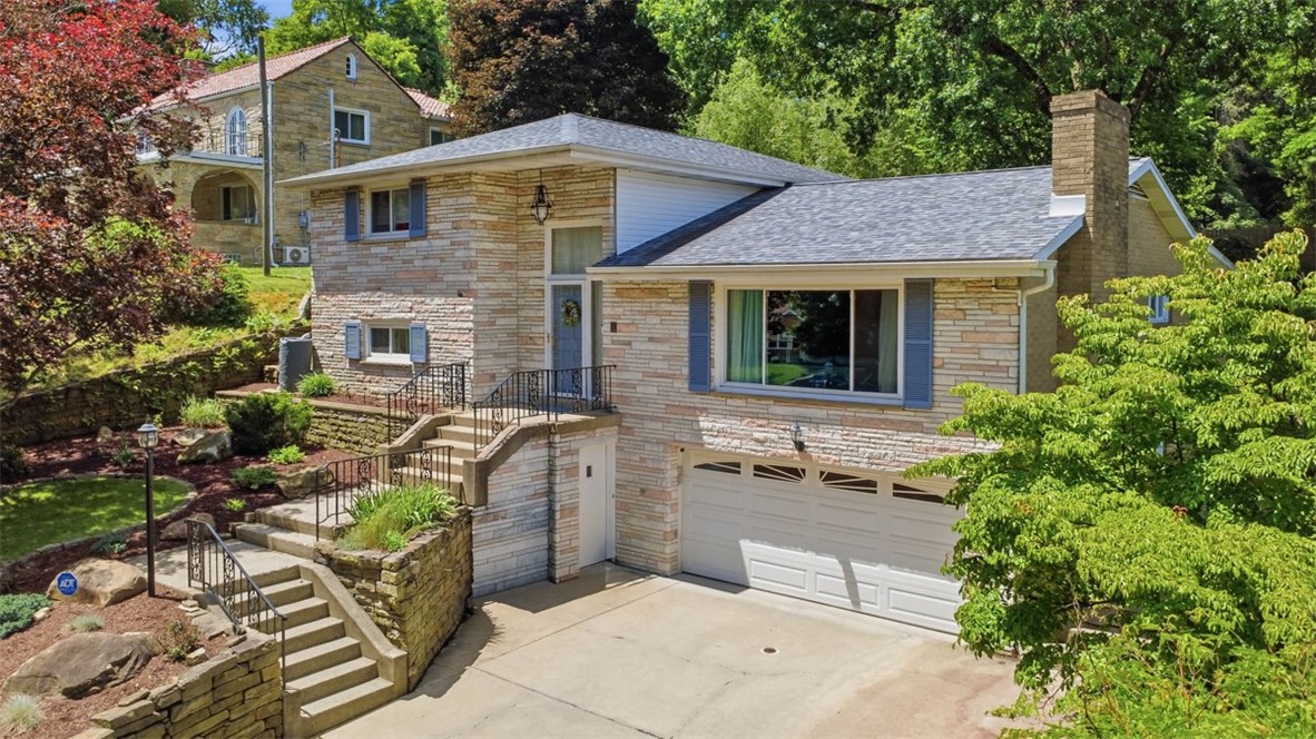 6725 Verona Rd