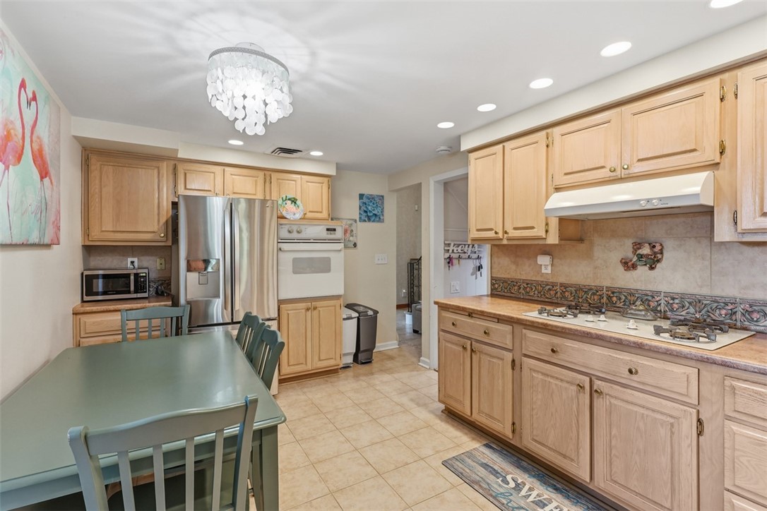 6725 Verona Rd