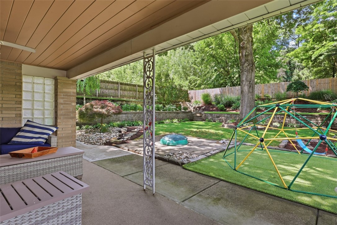 6725 Verona Rd