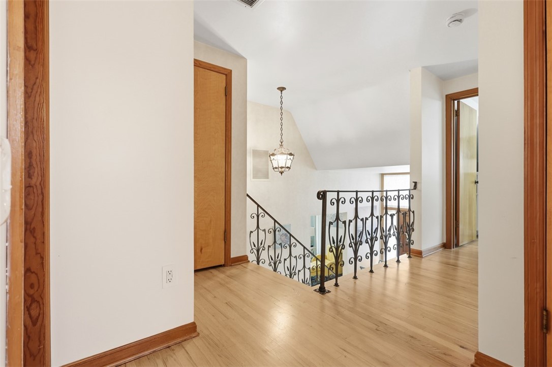 6725 Verona Rd