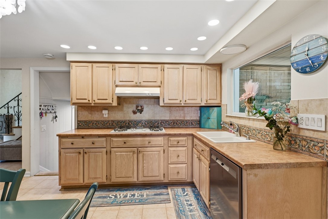 6725 Verona Rd