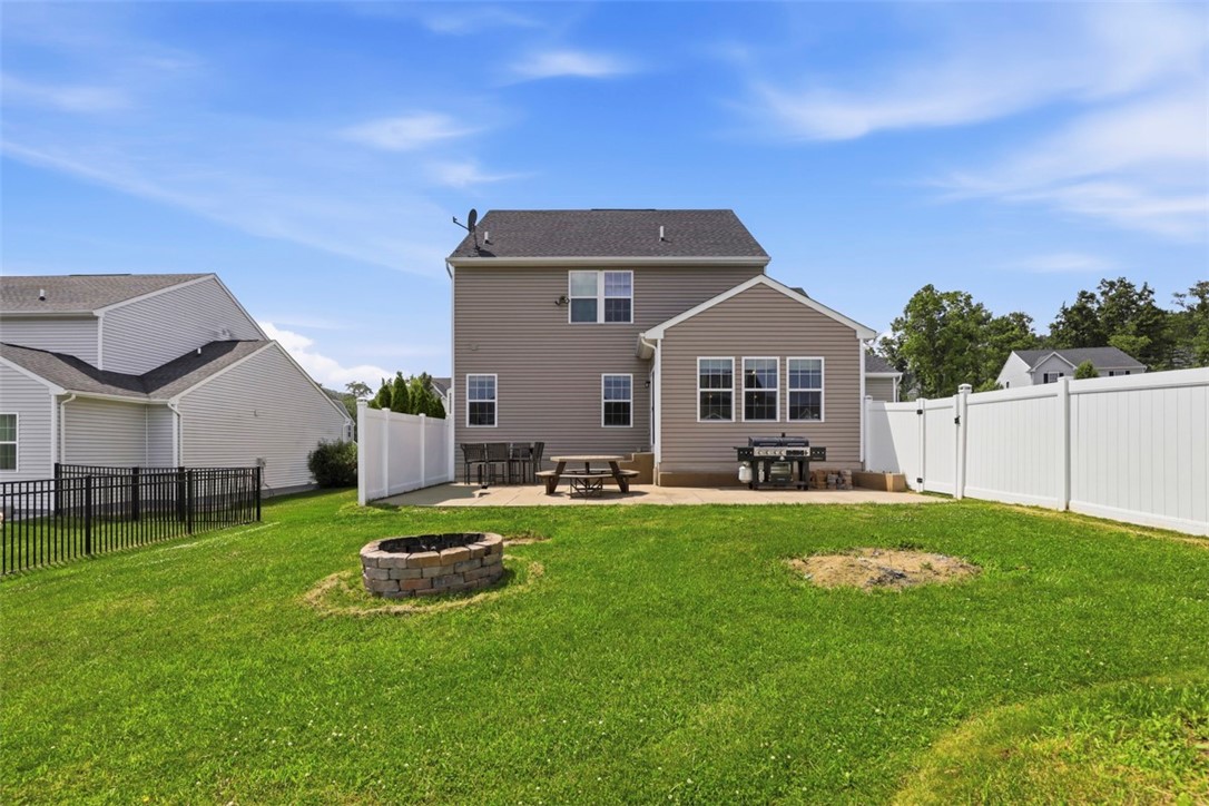 1024 Blackhawk Dr