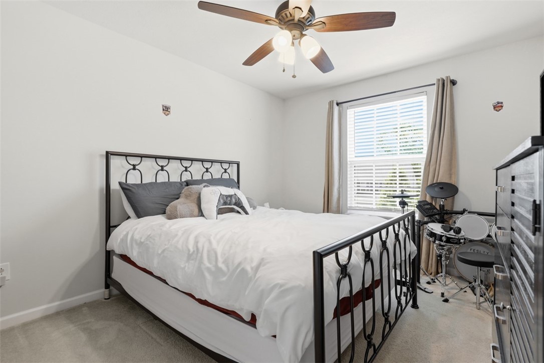 1024 Blackhawk Dr