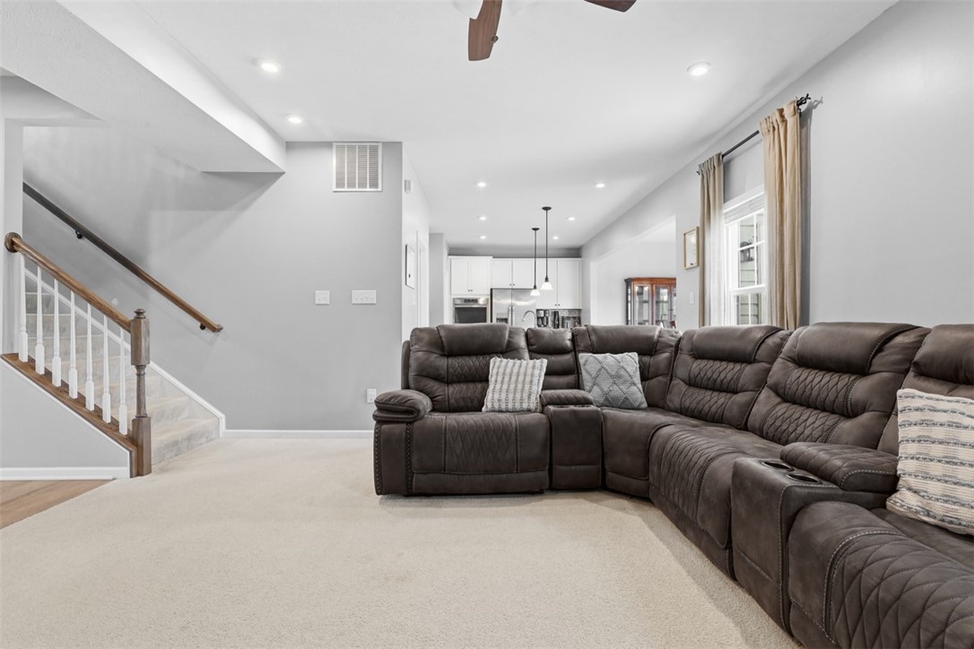 1024 Blackhawk Dr