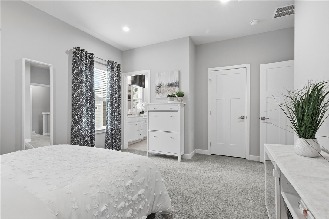 102 Lupine Dr