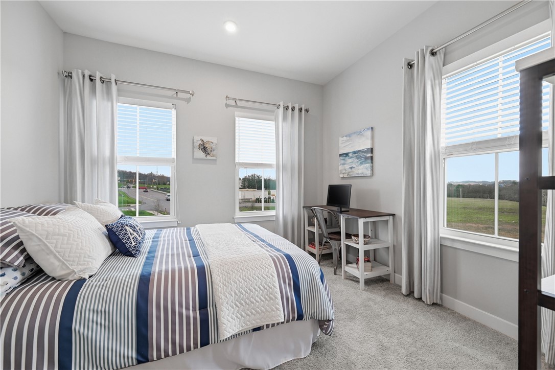 102 Lupine Dr