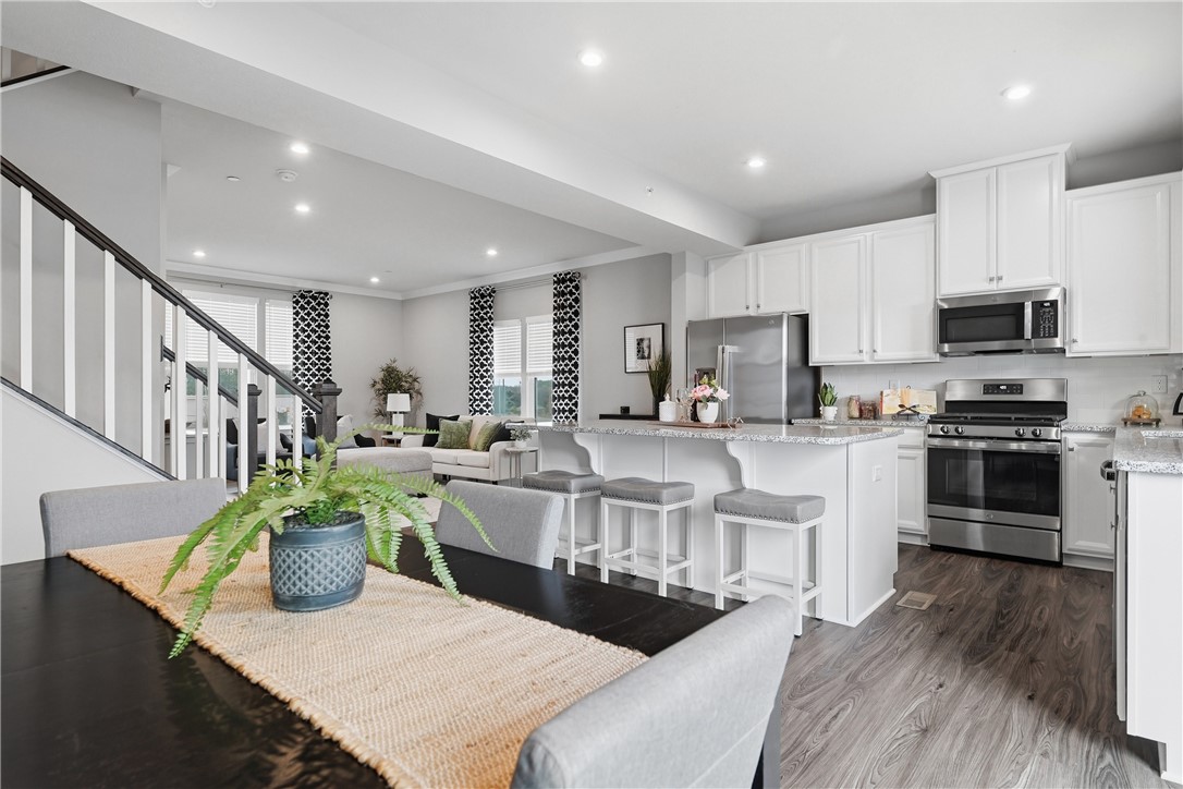 102 Lupine Dr