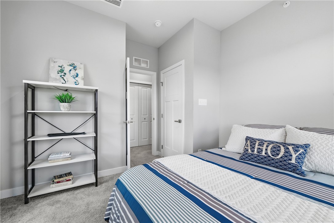 102 Lupine Dr
