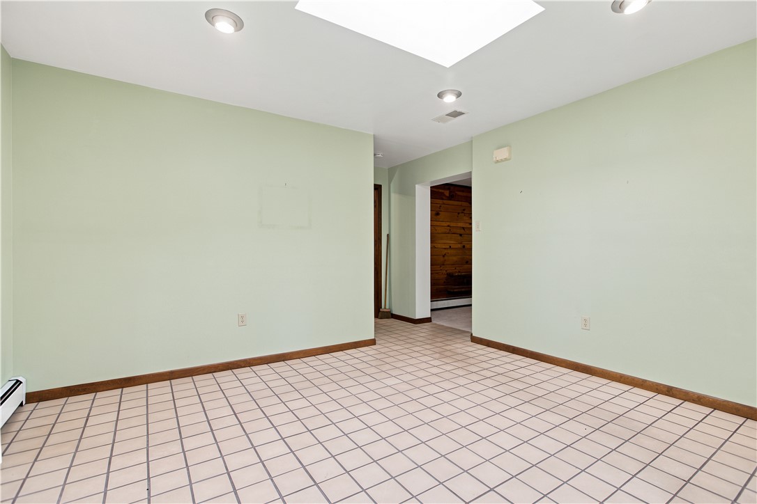 136 Bradford Rd