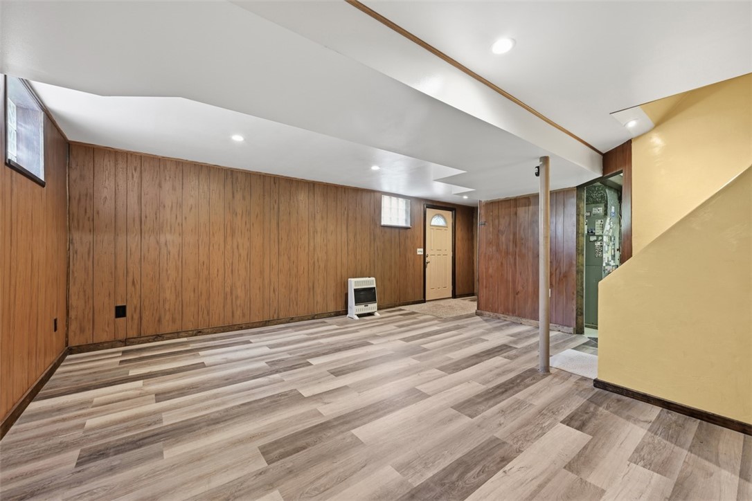 307 Bayberry Dr