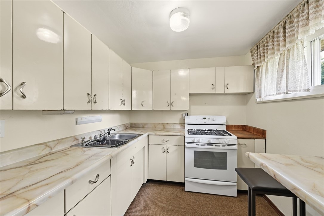 307 Bayberry Dr