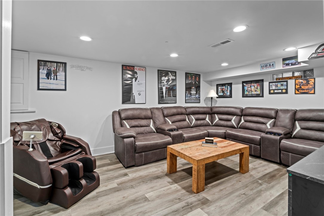 13 Wentworth Ave