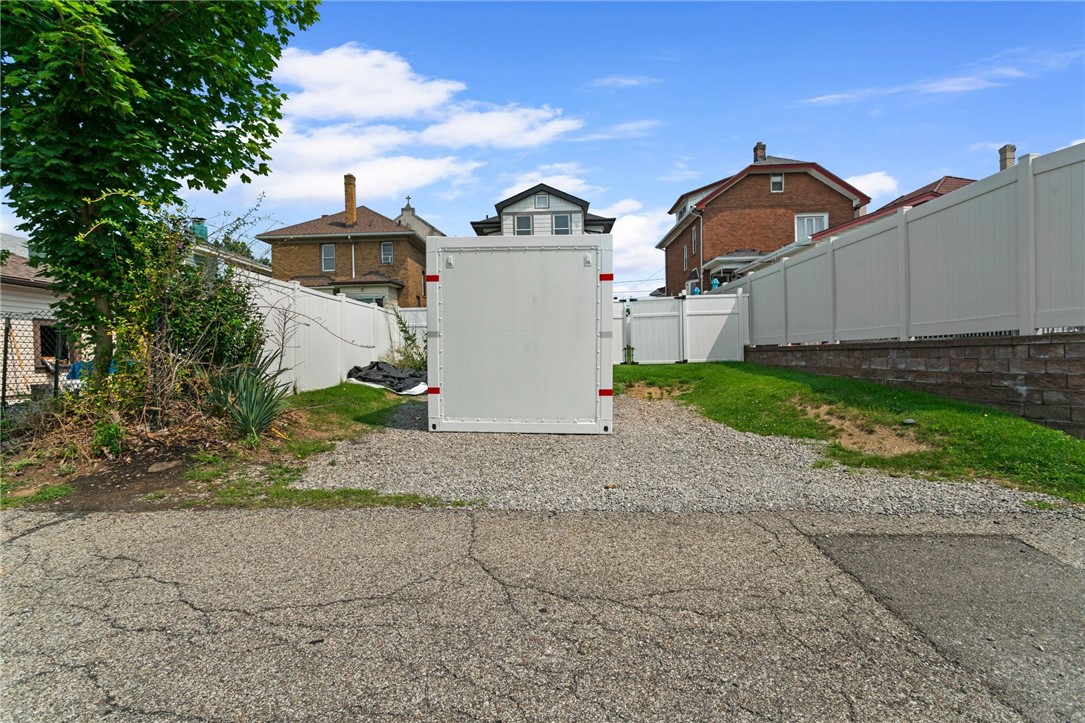 13 Wentworth Ave