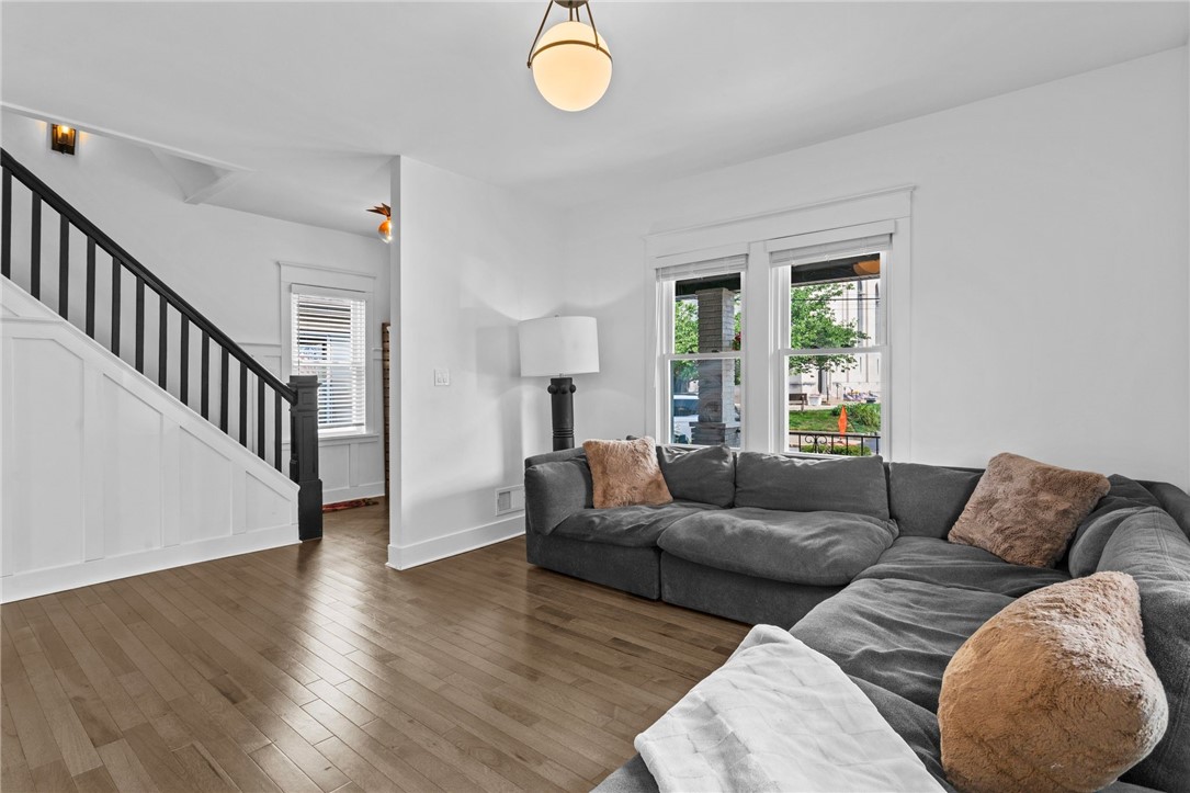 13 Wentworth Ave