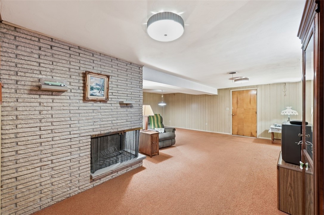 111 Joan Dr