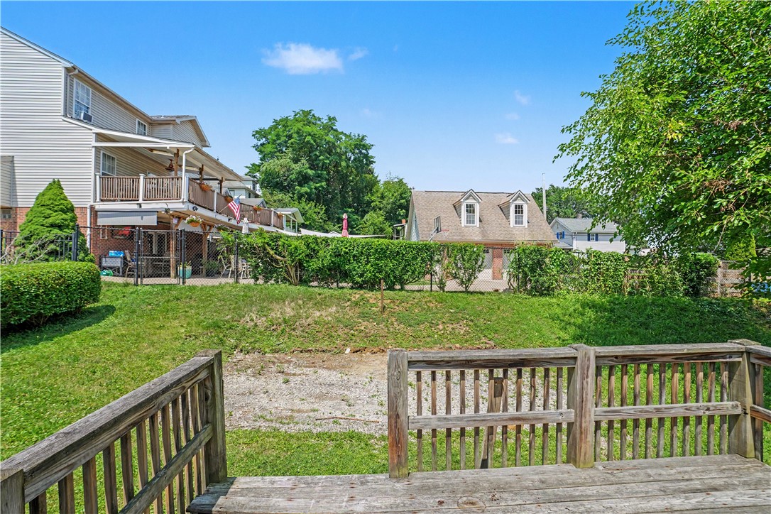 618 Locust St