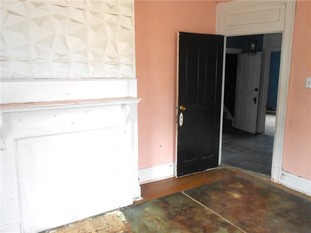 32 Weller St
