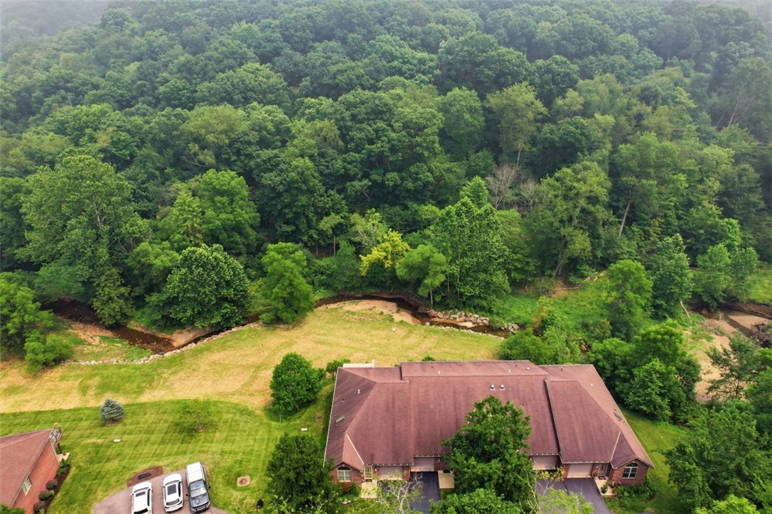 844 Village Dr
