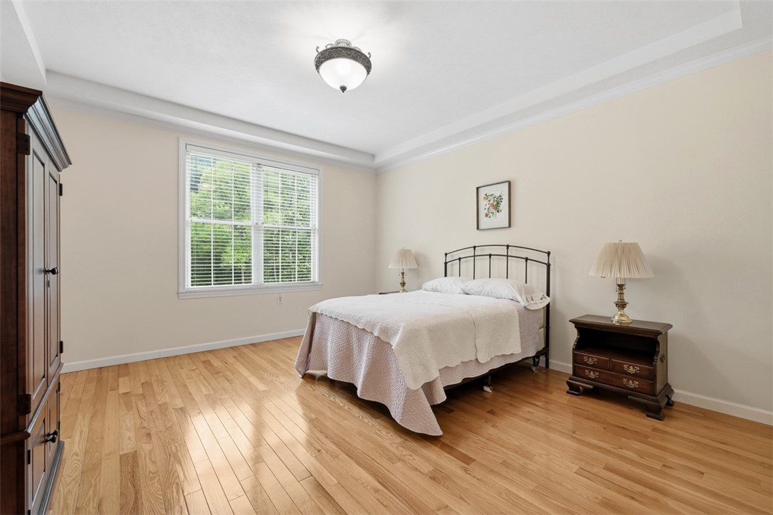 844 Village Dr