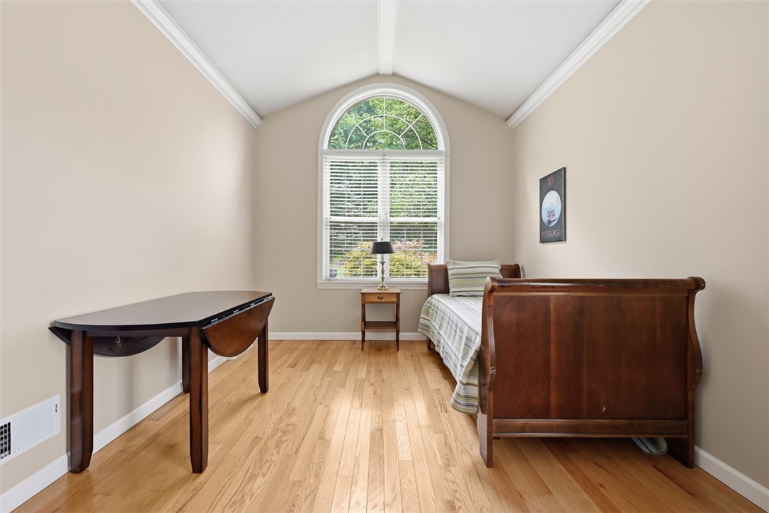 844 Village Dr