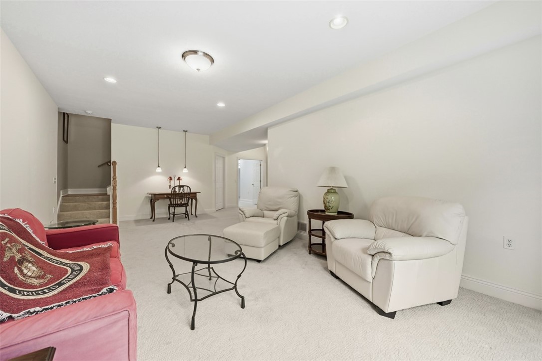 844 Village Dr