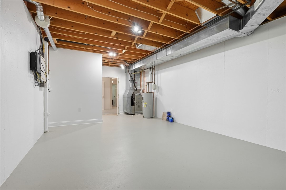 844 Village Dr