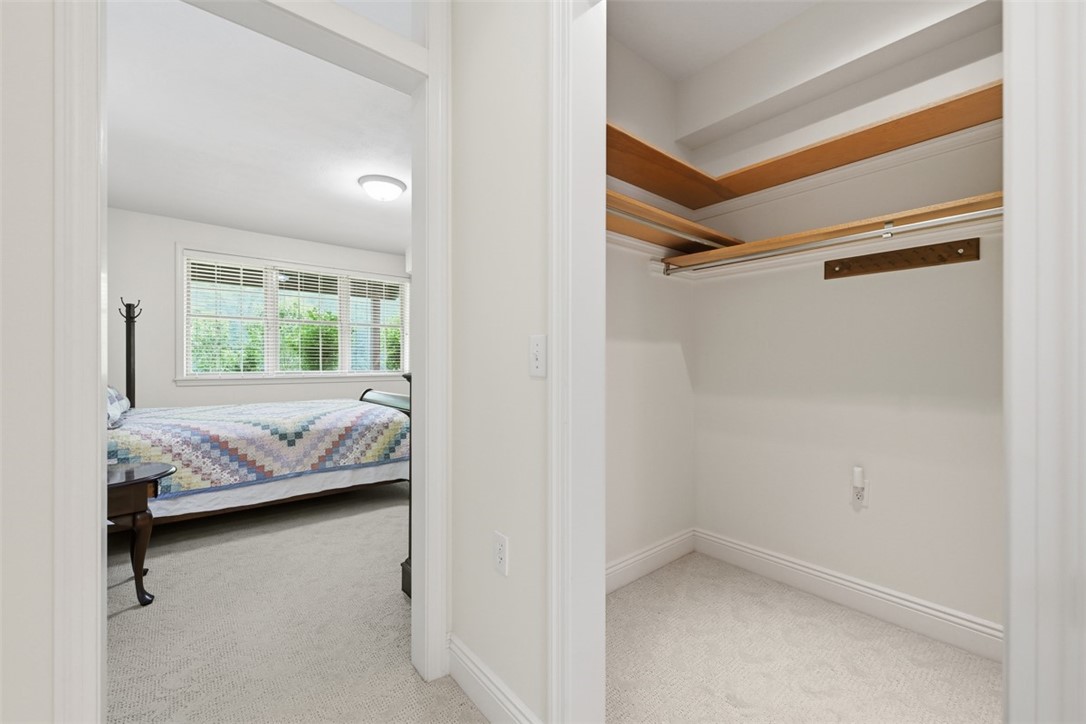 844 Village Dr