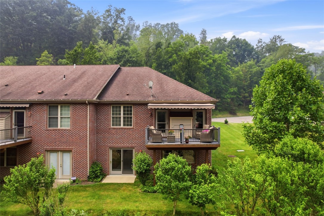 844 Village Dr