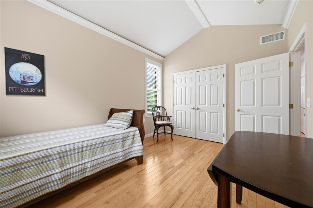 844 Village Dr